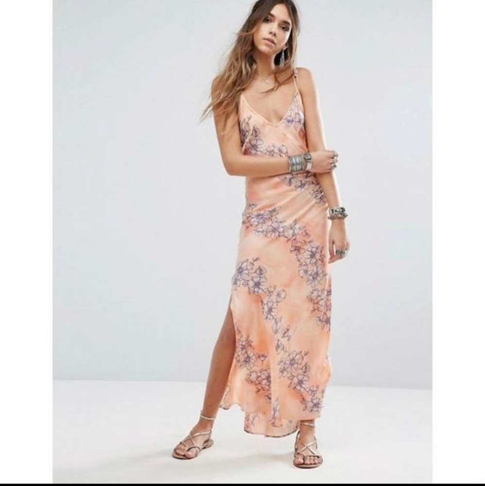 NWT FREE PEOPLE INTIMATELY CASSIE V-NECK SPAGHETTI